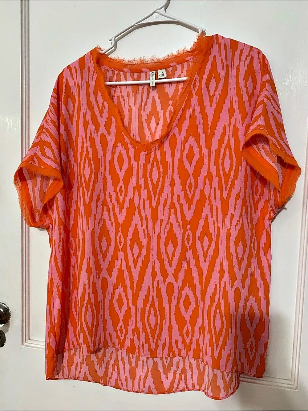 Cato Geometric Blouse in Orange & Pink Size Medium Like New